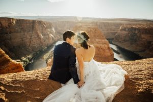 bride and groom eloping at horseshoe bend in page, arizona